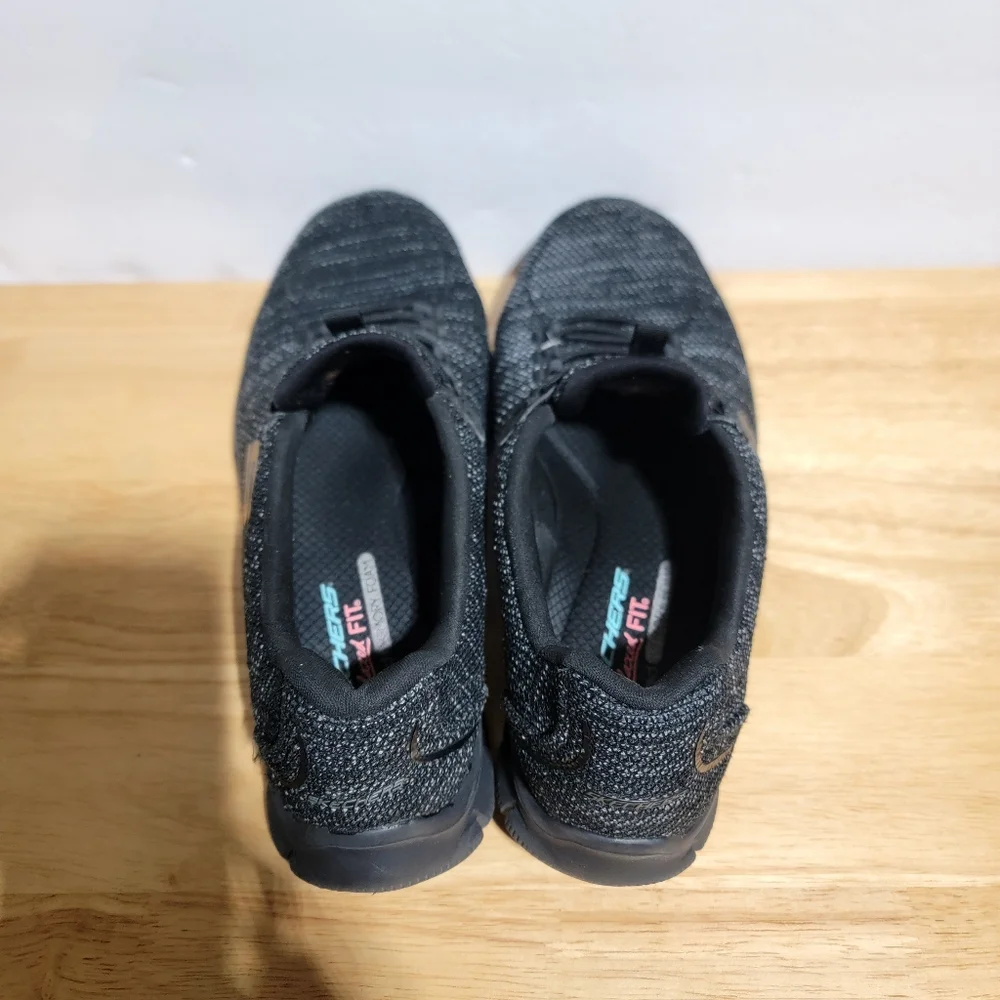 Skechers Women's Black Knit Slip-On Sneaker